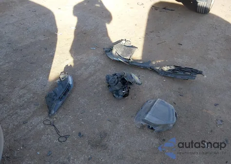 2020 Hyundai Santa Fe Limited z USA, uszkodzony, nr VIN 5NMS5CAD5LH295811